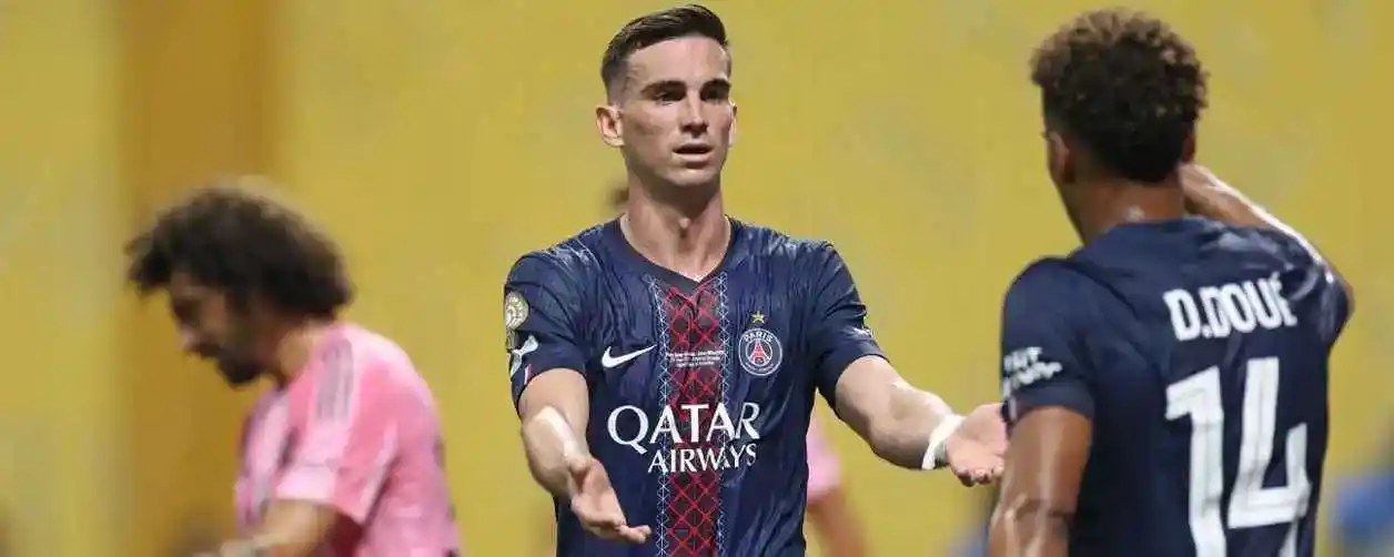 Fabián Ruiz on the Radar: Man United and Al Nassr Eye PSG Midfielder Ahead of Summer Shakeup